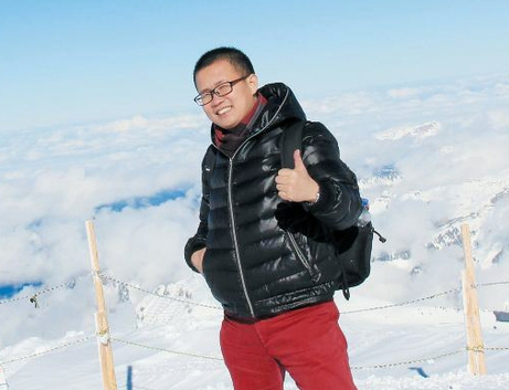 焦安鋒：含蕾露鋒芒