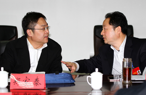 莒縣代表團審議《政府工作報告》