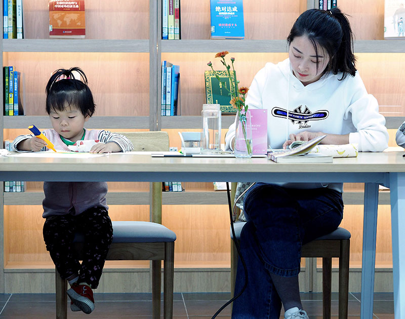 090831060493.jpg 09061651177x.jpg